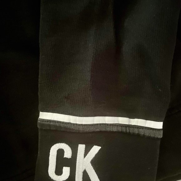 Calvin Klein Monogram Tape Crew Neck - Picture 4 of 5